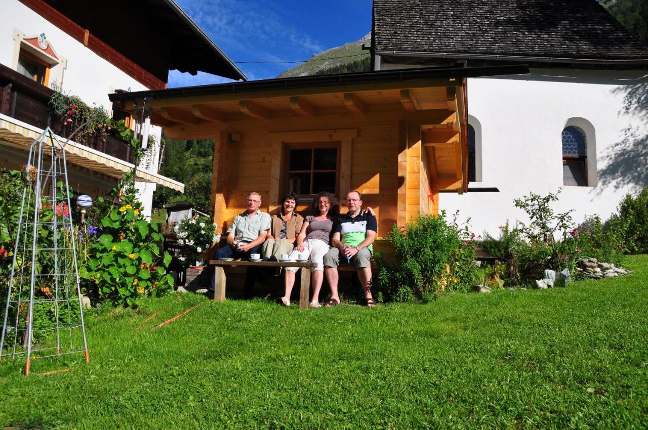Fruehstueckspension Knappaschneider Prägraten Exterior photo